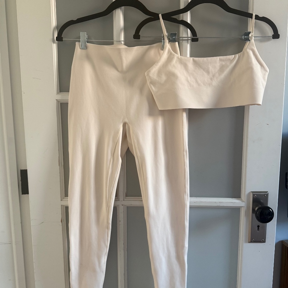Bandier - Le Ore Cream Colored Workout Set (Small Bottoms, Medium Top)